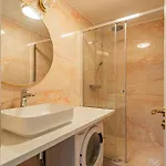 Apartman 4bdr Old Town Flat By Church Of St Anne