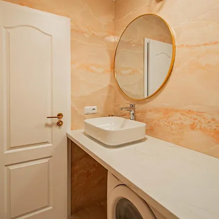 דירה 4bdr Old Town Flat By Church Of St Anne *