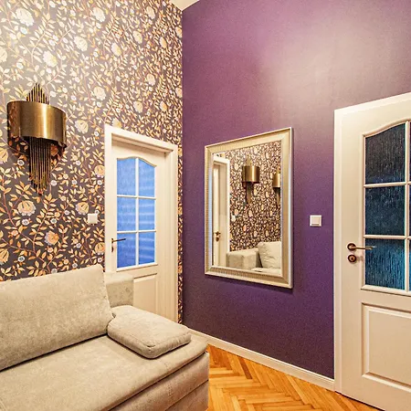 דירה 4bdr Old Town Flat By Church Of St Anne *