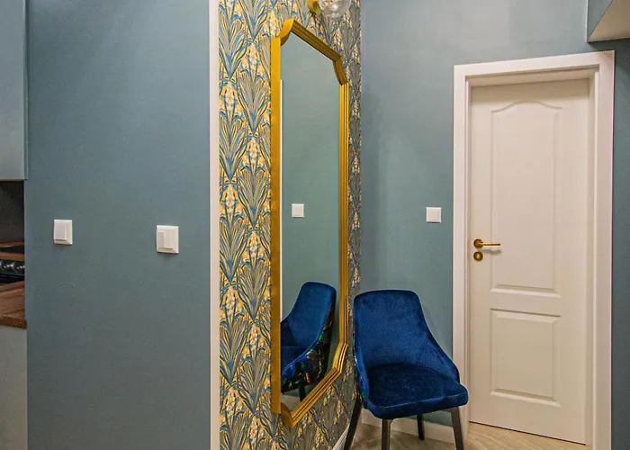 4bdr Old Town Flat By Church Of St Anne