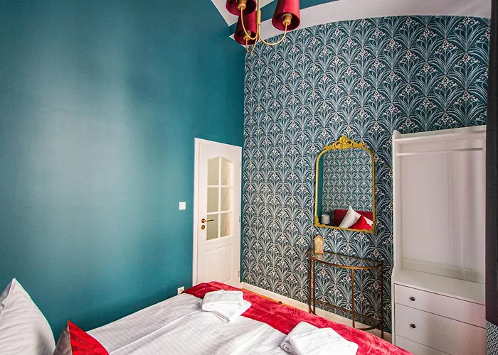 4bdr Old Town Flat By Church Of St Anne